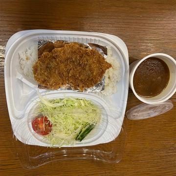 メンチカツカレー