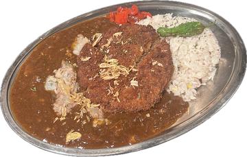 メンチカツカレー