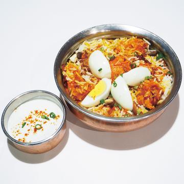 Taj チキンビリヤニ (Taj Chicken Biriyani)