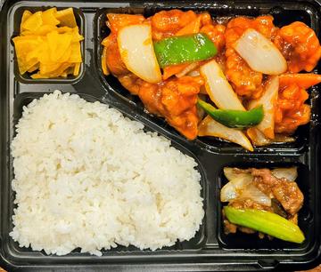 揚げ豚肉の酢豚弁当