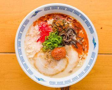 【赤】 薬味無料博多豚骨らーめん