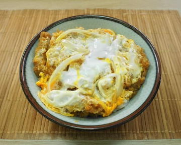 カツ丼(ミニ)とお蕎麦(温)のセット