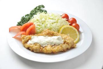 チキン南蛮1枚 Chicken in Vinegar and Tartar Sauce (One Portion)
