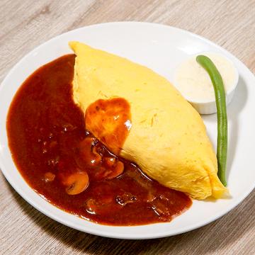 ハッシュドビーフオムライス