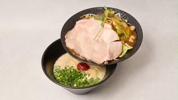 【名物】豚骨野菜らぁ麺