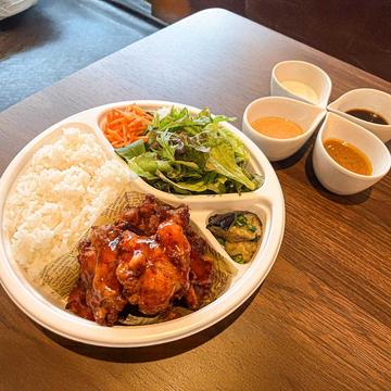 【アジアンテイスト！】スイチリ唐揚げ・Salada BOX