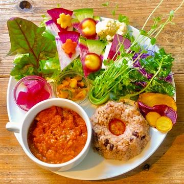 薬膳トマトベジカレープレート