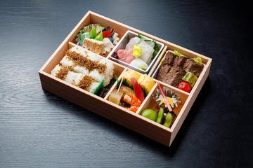 和風弁当/Japanese-Style Bento