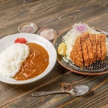 特上ロースかつカレー (300g)
