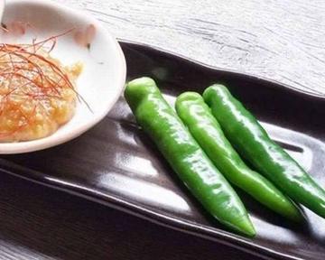 韓国直送！お味噌で食べる青唐辛子
