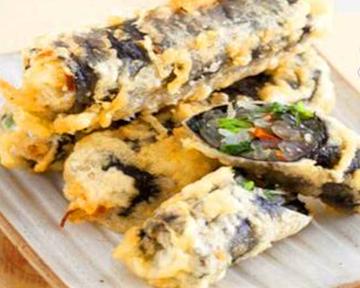 海苔巻き天ぷら(4個)Seaweed rolls