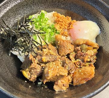 国産黒毛和牛【前沢牛】牛すじ煮込み丼