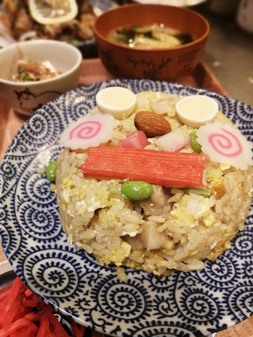 唐揚げ付きチャーハン弁当