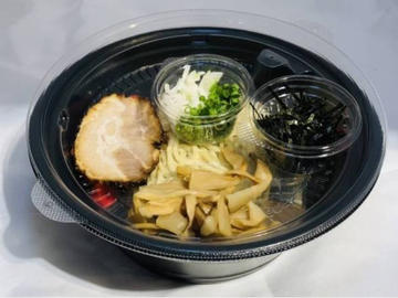 【大盛変更無料！】油そば(ラー油、お酢付き)