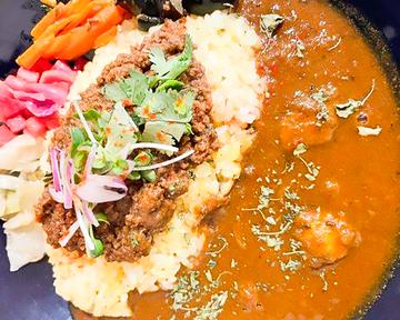 キーマカレーと週替りカレーの2種盛り
