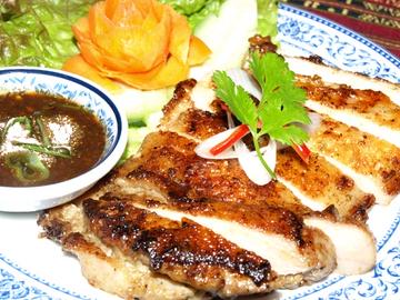 E-2 イーサン風焼き鳥 Gai Yang Grilled Chicken 