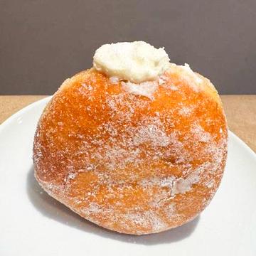 チーズクリームドーナツ