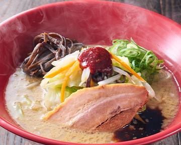 赤丸新味 (タンメン野菜のせ)