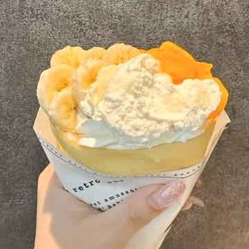4. マンゴーヨーグルト＆ハニークレープ(バナナ入り)