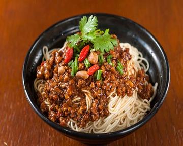 炸面 ジャージャー麺