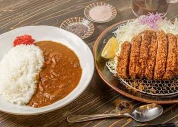 カタロースカツカレー(中/200g)