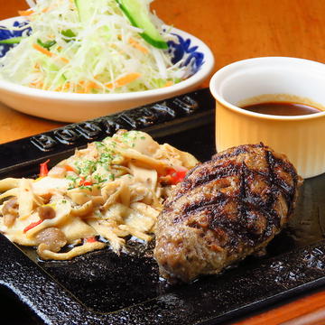和牛(黒毛A5等級)ハンバーグステーキ定食(280g)