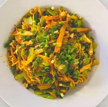 チャウミン ミックス＆チキン(mix yakisoba)