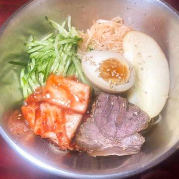 水冷麺 Cold Noodles