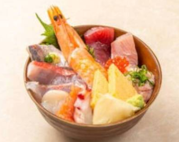 具だくさん！海鮮丼
