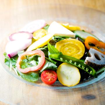 味の濃～い季節野菜のサラダ