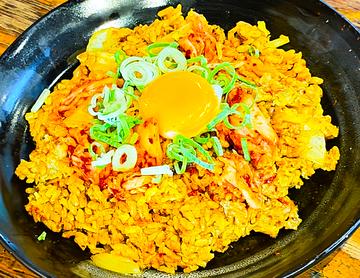 牛肉とキムチのドライカレー風焼飯