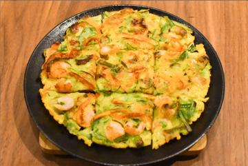 海鮮チヂミ(タレ付き)Seafood buchimgae