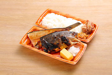 炉端 ほっけ(半身)一夜干し弁当