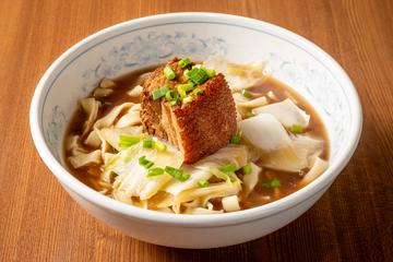 極太麺の角煮そば
