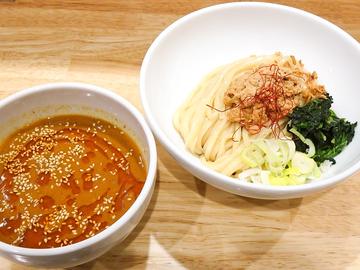 つけ坦々麺(特製そぼろ・ほうれん草・薬味葱・フライドオニオン・白胡麻・糸唐辛子)