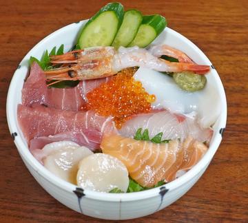 海鮮丼(松)豊洲直送鮮魚使用