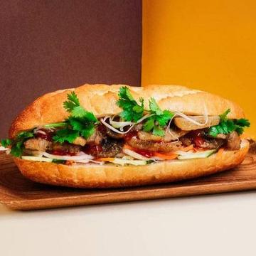 おすすめ 焼き鳥肉バインミー Grilled Chicken Banh Mi