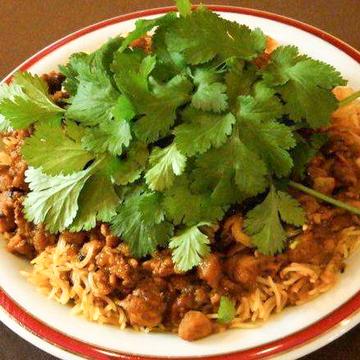 Coriander Mountain Keema Chahan  コリアンダー山盛りのキーマチャーハン