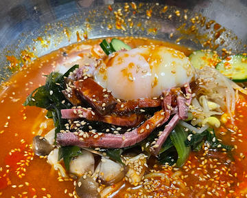 人気の冷麺！ユッケジャン冷麺