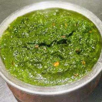 サグアルカレーSAG POTATO CURRY
