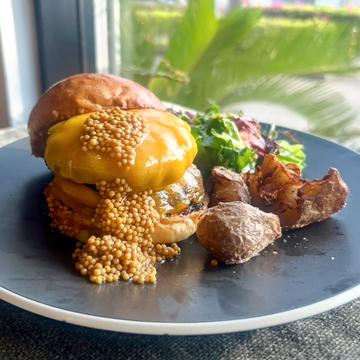 ダブルチーズバーガー DOUBLE CHEESEBURGER