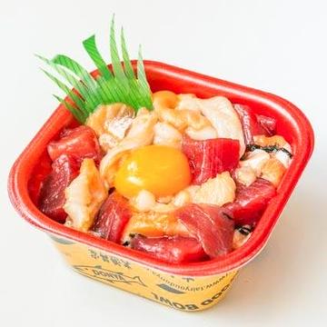 大漁丼家の海鮮ぶつ切りユッケ丼