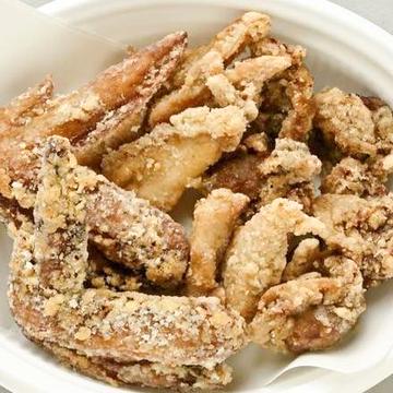 おつまみボックス ずり50g・やげん50g・手羽先2本