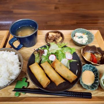 五目春巻き定食