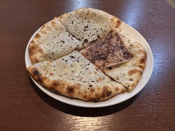 チョコナン