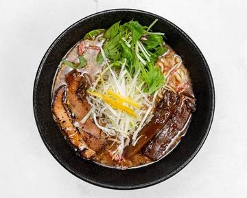 豚骨魚介らぁめん