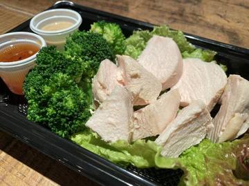 鶏むね肉とブロッコリーのパワーサラダ
