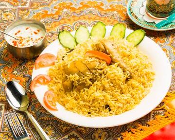 チキンビリヤニ(ライタ付き) Chicken Biryani (with Raita)