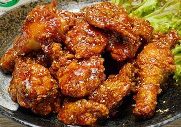 ヤンニョムチキン(ハーフ)+大根チキン厶＆コーラorサイダ Yangnyeom Chicken (Half)