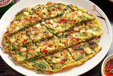海鮮チヂミ Seafood Korean Pancake